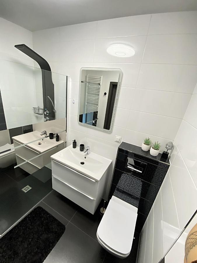 Apartament Sloneczny Lejlighed Jelenia Góra Eksteriør billede