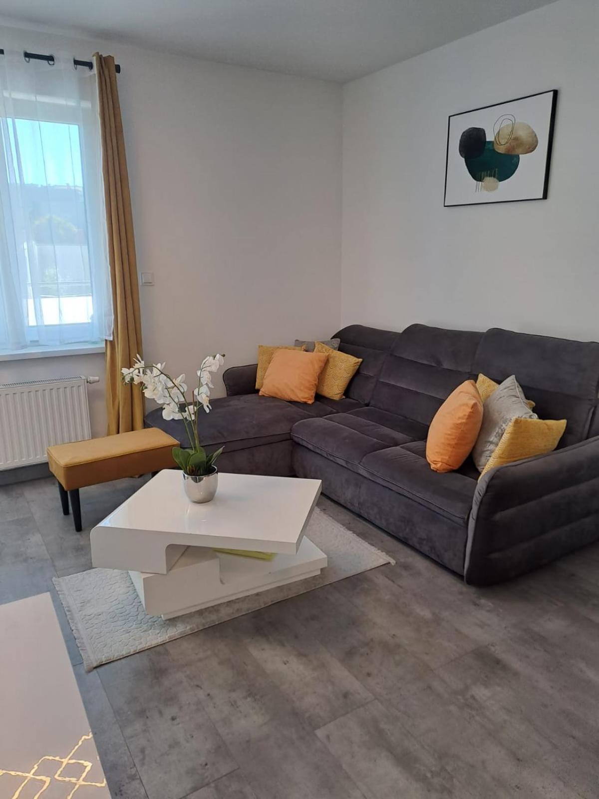 Apartament Sloneczny Lejlighed Jelenia Góra Eksteriør billede