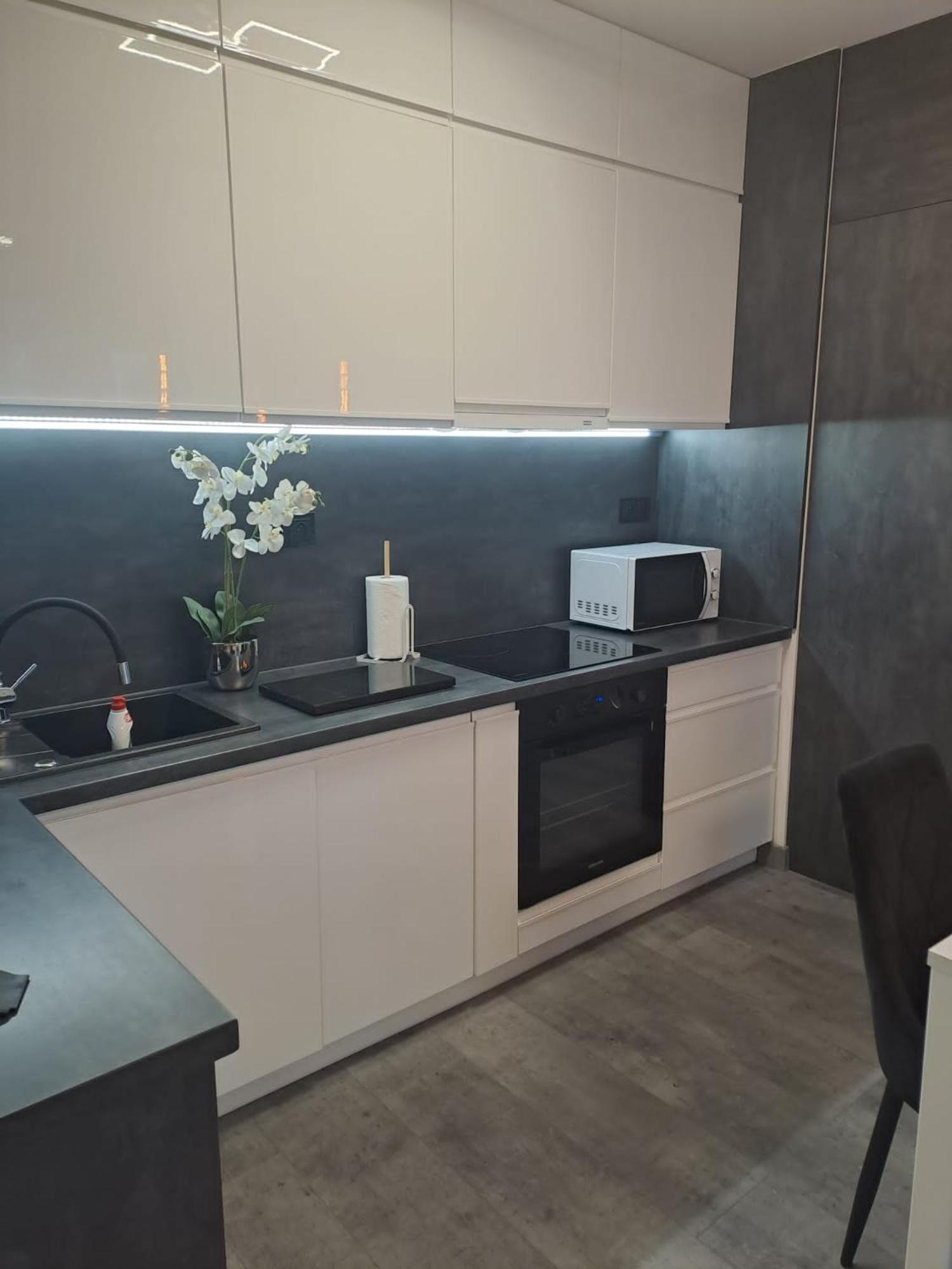 Apartament Sloneczny Lejlighed Jelenia Góra Eksteriør billede